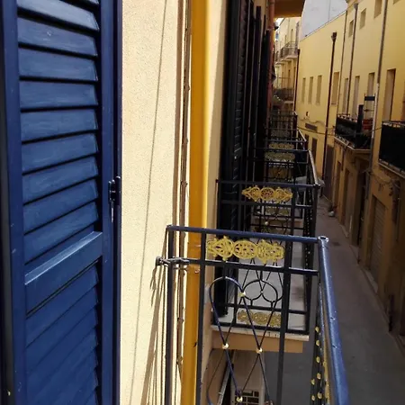 Mirabilia Arab House